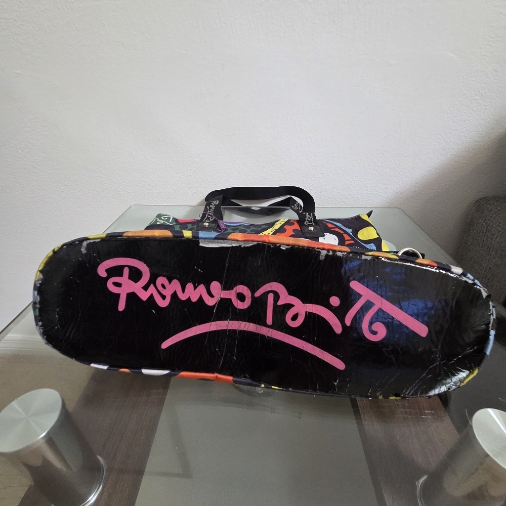 Romero Britto Medium Tote - Picture 3 of 11